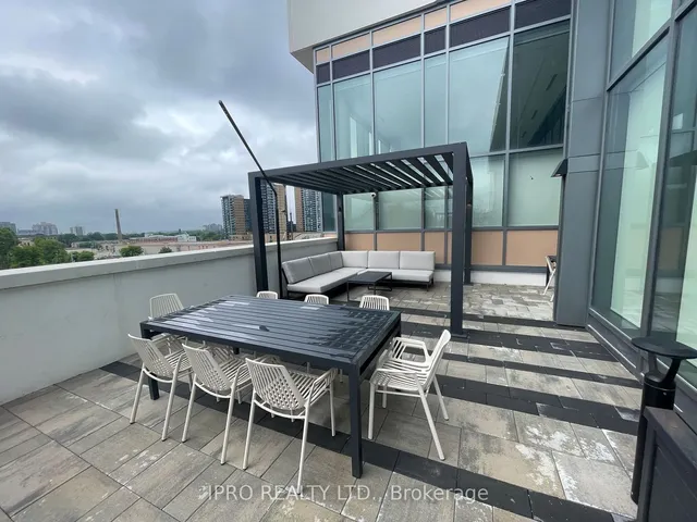 Additional image 23 of 15 Wellington St Unit 211