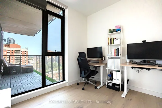 Additional image 11 of 81 Wellesley St Unit 1201