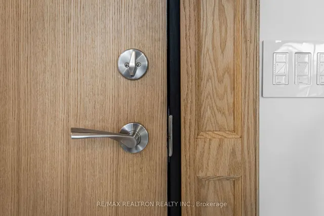 Additional image 2 of 300 Manitoba St Unit 311