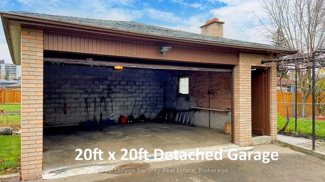 Additional image 40 of 59 Roseglen Cres