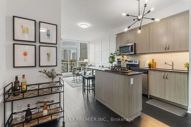 Additional image 10 of 1486 Bathurst St Unit 404