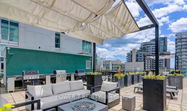 Additional image 19 of 36 Blue Jays Way Unit 618