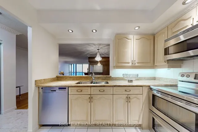 Additional image 21 of 10 Guildwood Pkwy Unit 1131