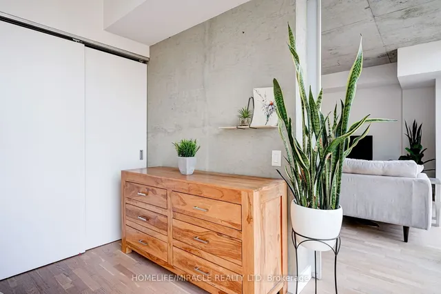 Additional image 35 of 25 Oxley St Unit 701