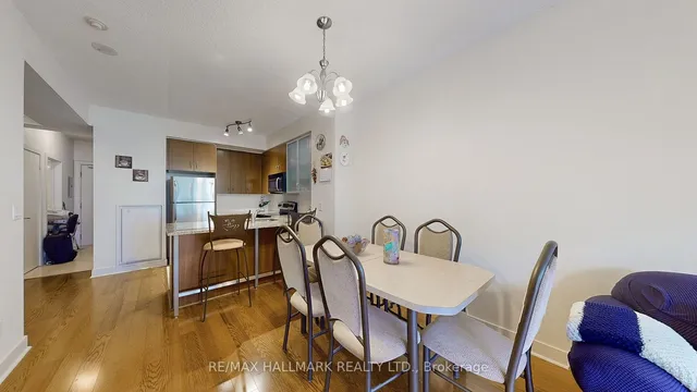 Additional image 9 of 438 King St Unit 414