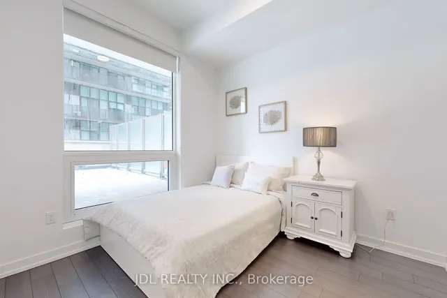 Additional image 16 of 39 Roehampton Ave Unit 506