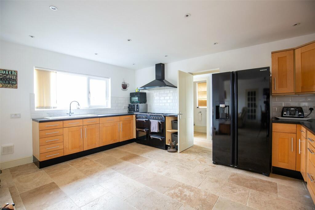 Additional image 7 of Vallis Road, Frome, Somerset, BA11