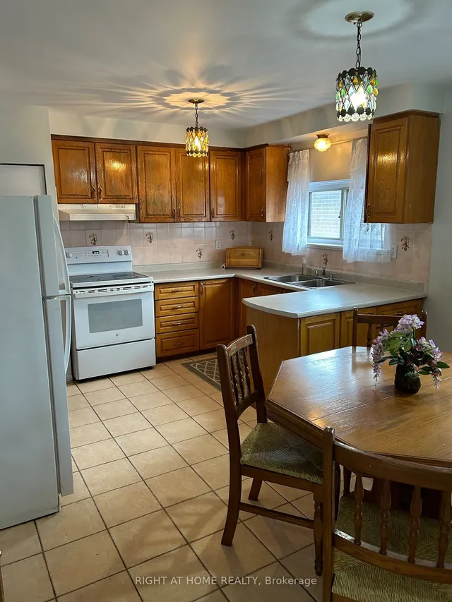 Additional image 8 of 65 Primula Cres