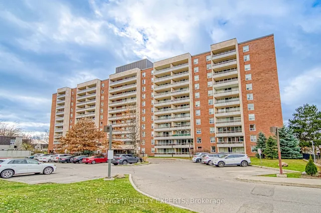 25 Four Winds Dr Unit 913