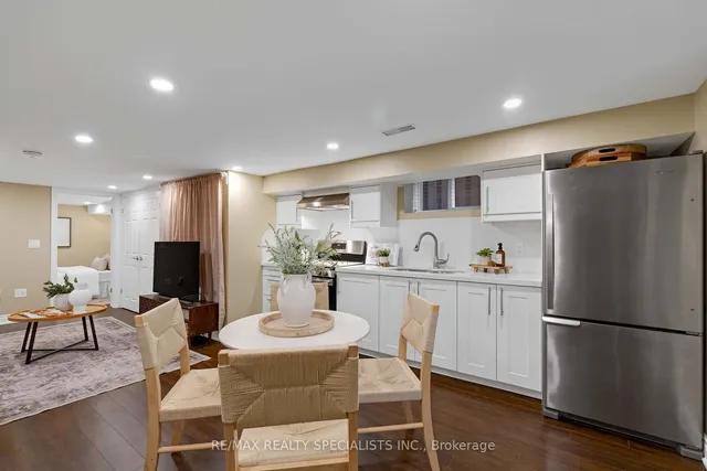 Additional image 21 of 1655 Keele St