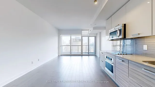 Additional image 7 of 210 Simcoe St Unit 2107