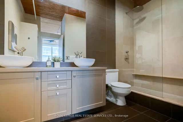 Additional image 18 of 781 King St Unit 406