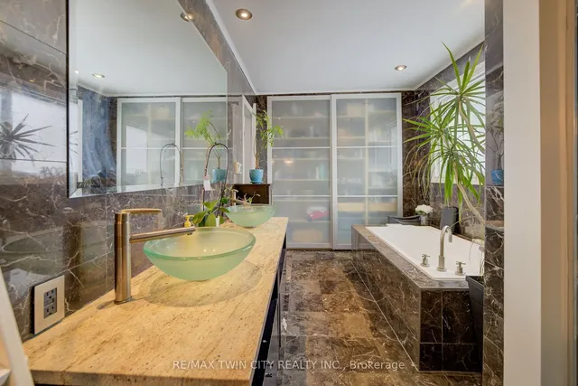 Additional image 18 of 555 Westheights Dr