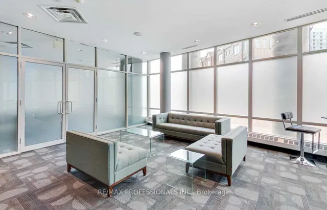 Additional image 34 of 15 Windermere Ave Unit TH101