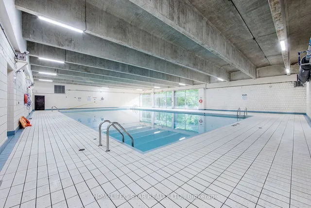 Additional image 35 of 5 SUNNY GLENWAY Unit 320