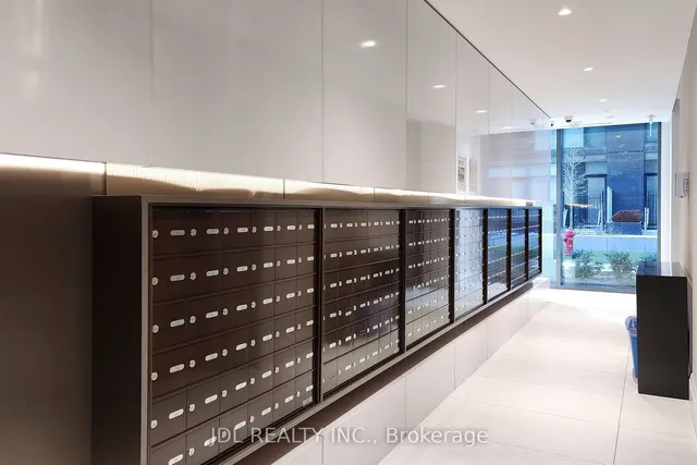 Additional image 39 of 39 Roehampton Ave Unit 506