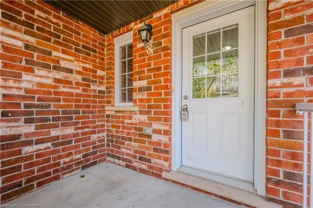 Additional image 5 of 55 Mooregate Cres Unit 8