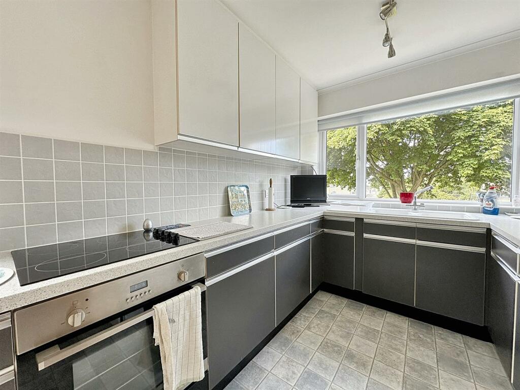 Additional image 7 of Castle Gardens, Bath