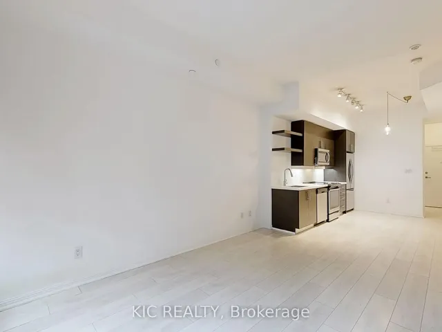 Additional image 12 of 400 Adelaide St Unit 107