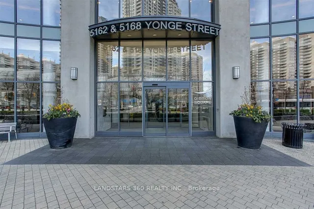 5168 Yonge St Unit Th11