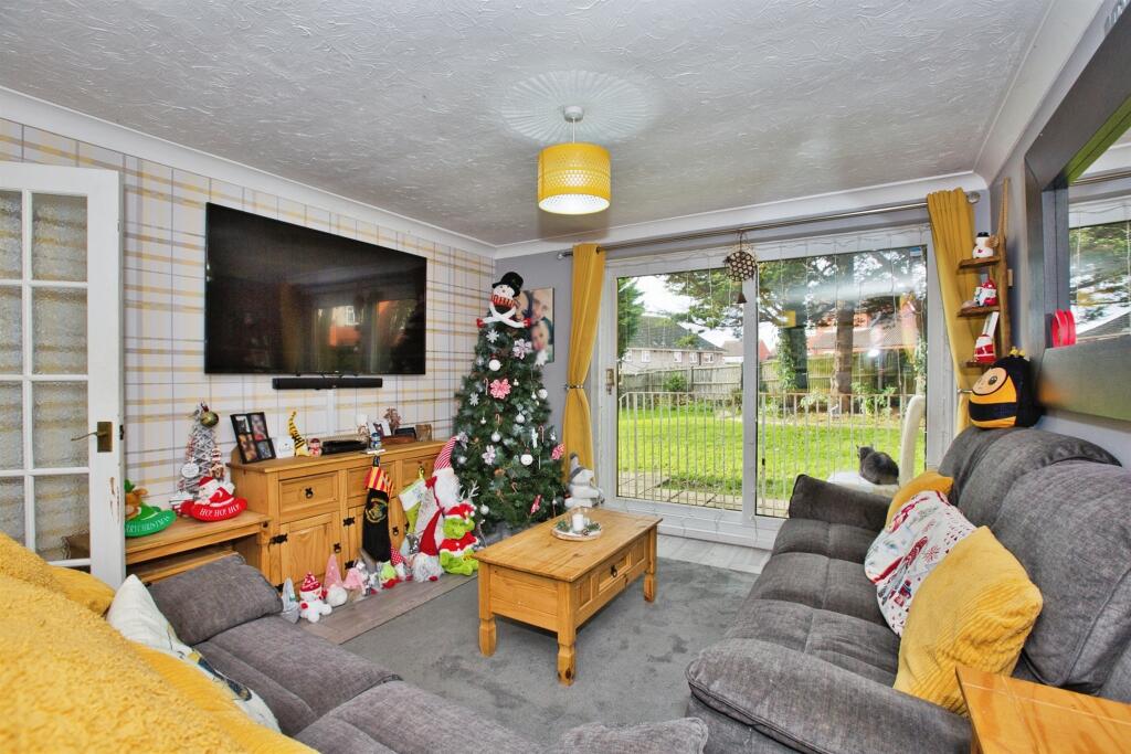 Additional image 3 of Illustrious Crescent, Ilchester, Yeovil