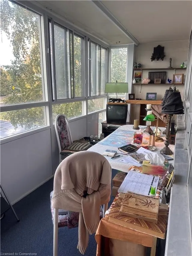 Additional image 9 of 24 Midland Dr Unit 301