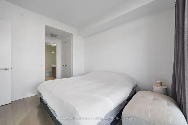 Additional image 14 of 170 Avenue Rd Unit 607