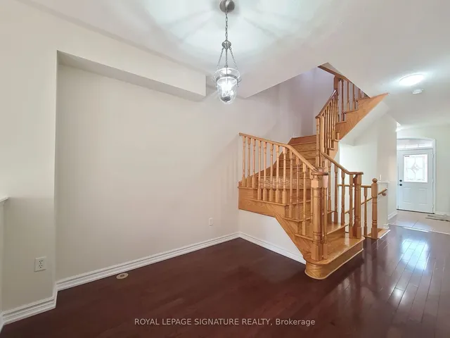 Additional image 9 of 54 Wyper Sq