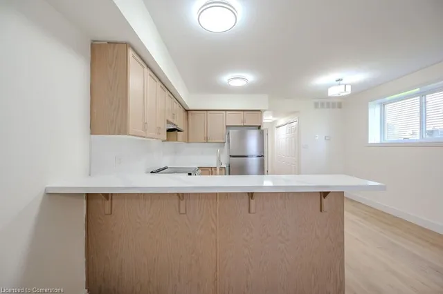 Additional image 9 of 50 Howe Dr Unit 3D