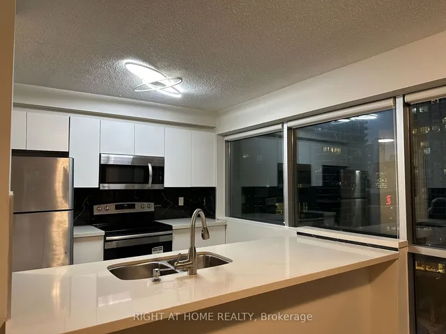 Additional image 23 of 10 Queens Quay Unit 1203