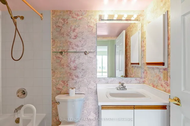 Additional image 22 of 3233 Eglinton Ave Unit 405