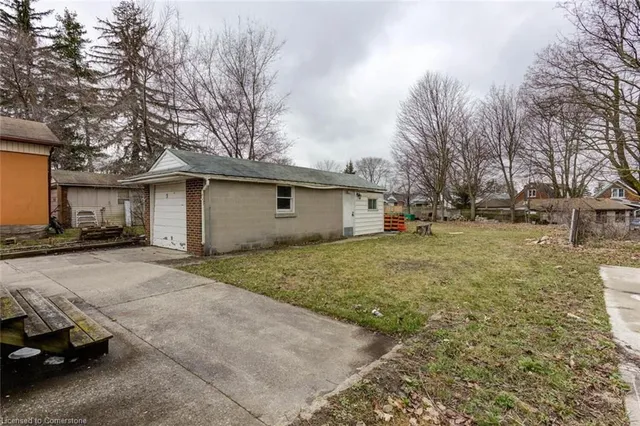 Additional image 21 of 288 Ottawa St