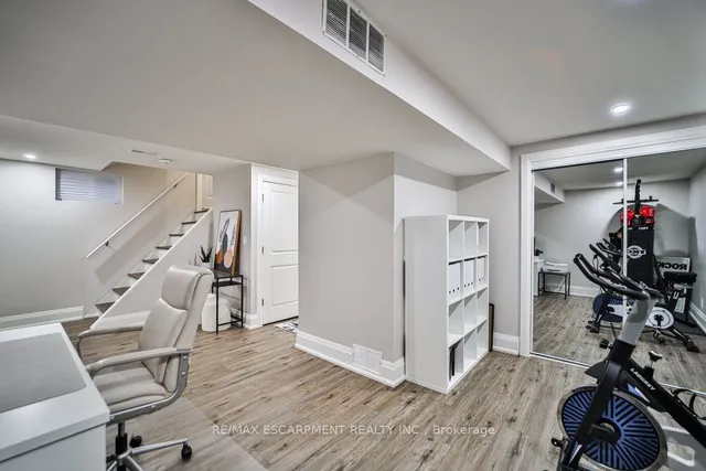 Additional image 31 of 31 Nuffield Dr