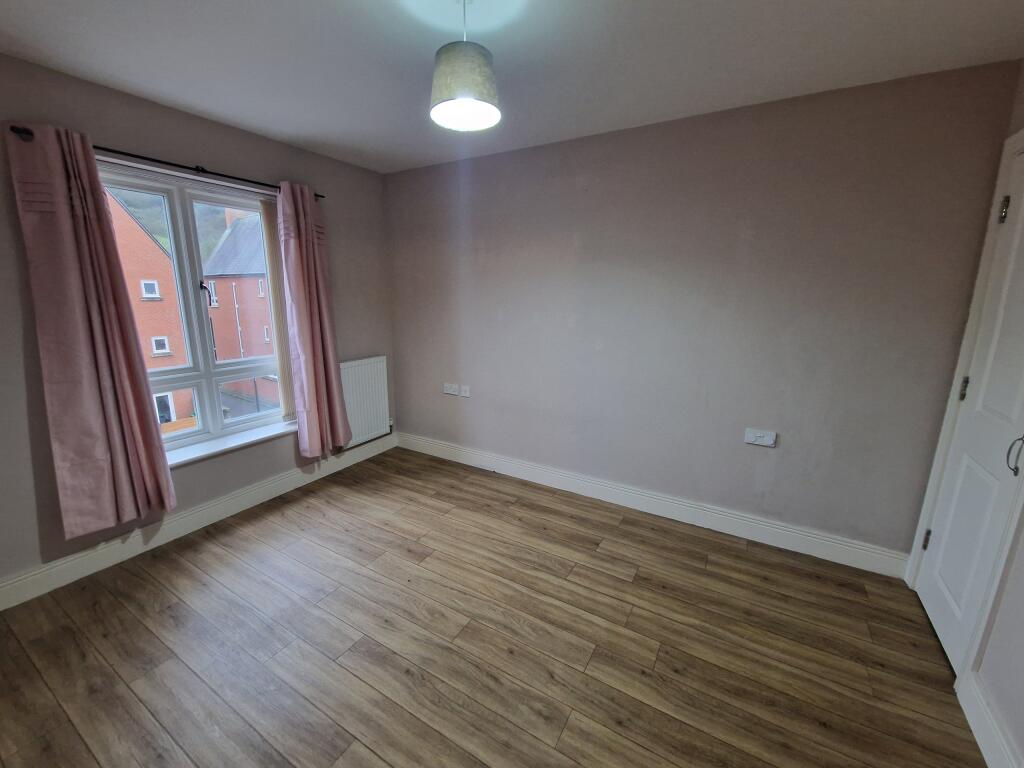 Additional image 7 of Summer House Terrace, Yeovil, Somerset, BA20 1NL