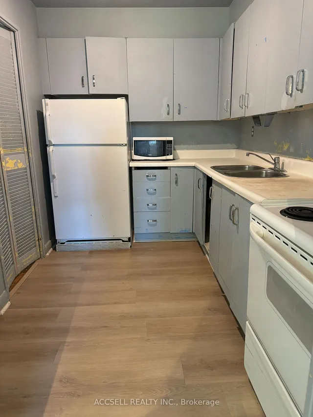 Additional image 2 of 360 Ridelle Ave Unit 115