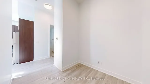 Additional image 30 of 28 Linden St Unit 203