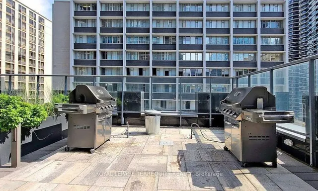 Additional image 19 of 7 Grenville St Unit 3702