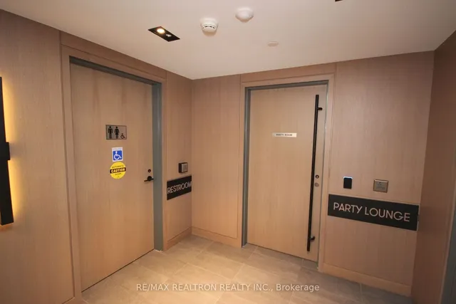 Additional image 5 of 35 Rolling Mills Rd Unit N369