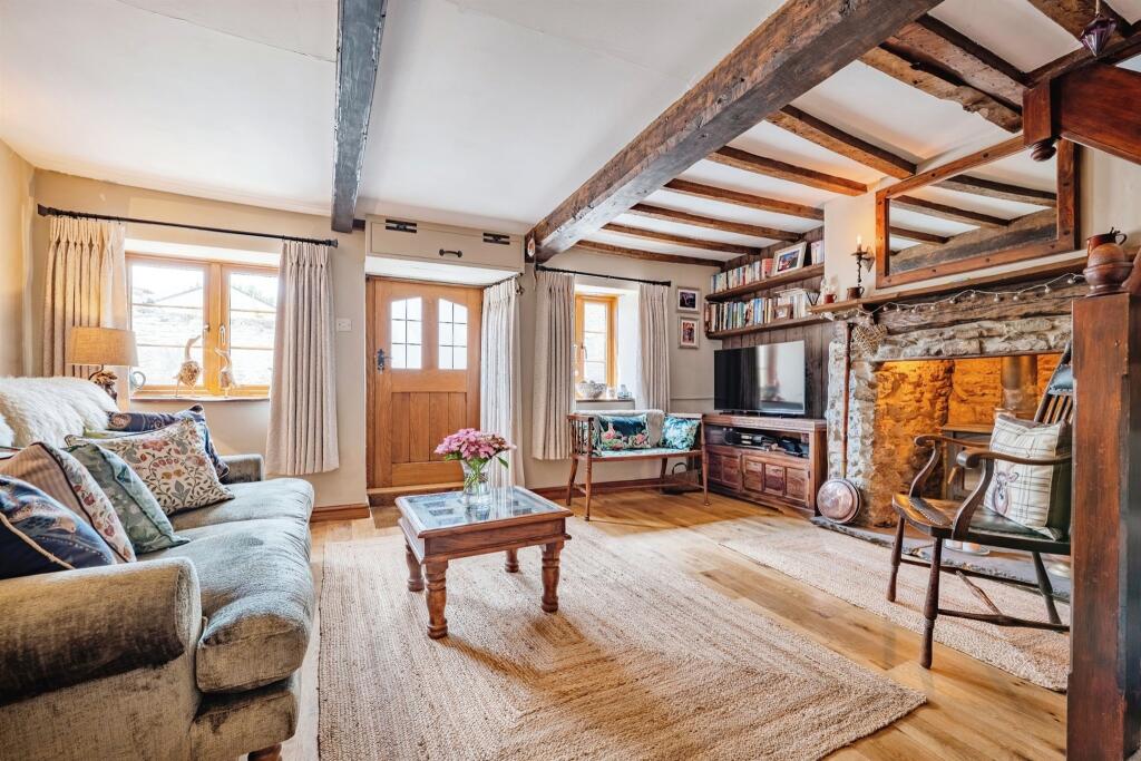 Additional image 5 of High Street, Henstridge, Templecombe