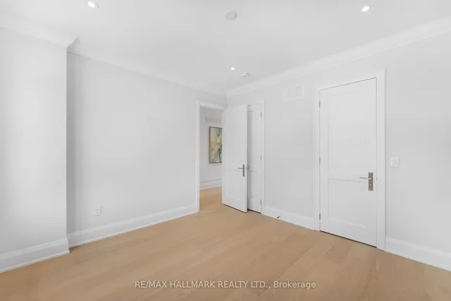 Additional image 33 of 42 Agar Cres