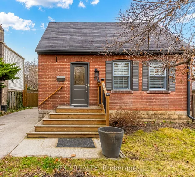 19 Albani St
