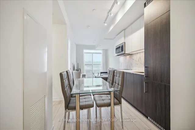 Additional image 12 of 500 Dupont St Unit 610