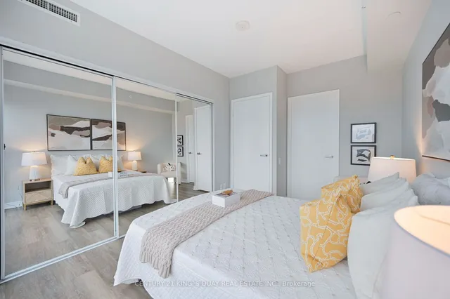 Additional image 18 of 15 Grenville St Unit 5004