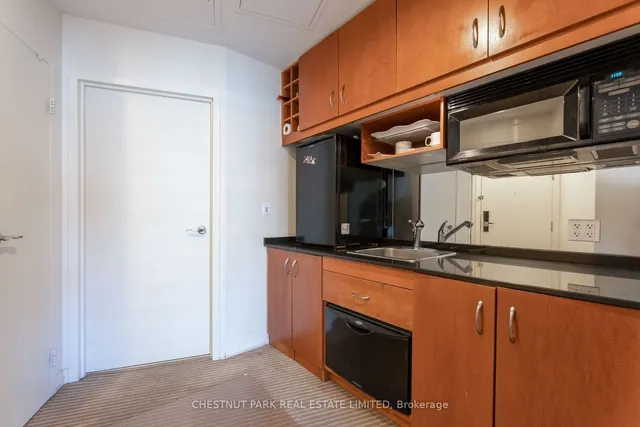 Additional image 10 of 1 King St Unit 2902