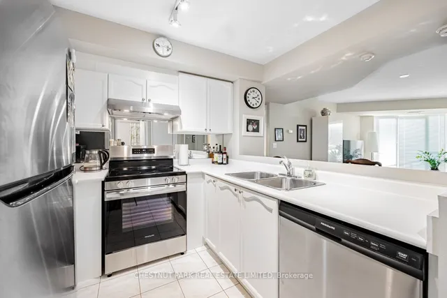 Additional image 5 of 190 Manitoba St Unit 910