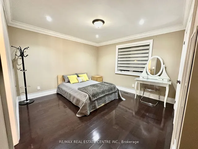 Additional image 28 of 110 Allenby Ave