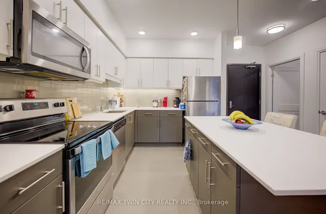 Additional image 13 of 399 Queen St Unit 314