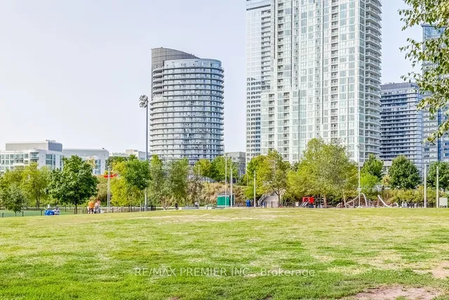 Additional image 36 of 10 Capreol Crt Unit 301