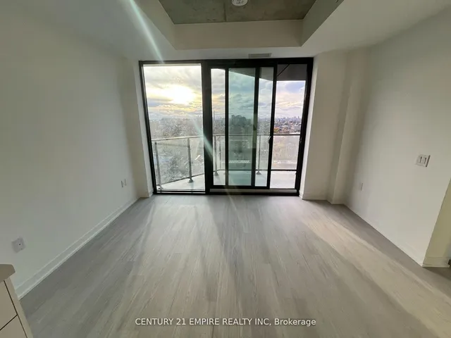 Additional image 4 of 195 McCaul St Unit 1401