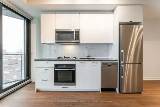 Additional image 2 of 195 McCaul St Unit 1415